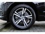 Volvo XC60 T6 340PK Automaat AWD R-Design | Schuif/kanteldak | Trekhaak | BLIS | Verw. Voorstoelen & Stuurwiel | PDC + Camera |