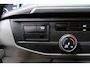Volkswagen Transporter 2.0 TDI L2H1 30 Automaat - N.A.P. Airco, Cruise, Navi, PDC, Carplay, Trekhaak.