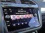 Volkswagen Tiguan 1.5 TSI ACT Comfortline Navigatie-trekhaak-Cruise controle-Carplay
