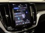Volvo XC60 2.0 T6 Plug-in hybrid AWD R-Design | Panoramadak | Harman & Kardon Audio | Full LED koplampen