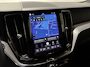Volvo XC60 2.0 T6 Plug-in hybrid AWD R-Design | Panoramadak | Harman & Kardon Audio | Full LED koplampen