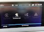 Peugeot 3008 130 Pk Benzine * SCHITTERENDE AUTOMOBIEL * Trekhaak * Zwart Leder * Navigatie * Camera Achteruitrijden * L.M. Velgen * Strakke Mooie Auto * Distributieriem vervangen * Vingerhoets; Vierde Generatie Eersteklas Service. Al meer dan 100 jaar een begrip in de Brabantse Kempen