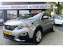 Peugeot 3008 130 Pk Benzine * SCHITTERENDE AUTOMOBIEL * Trekhaak * Zwart Leder * Navigatie * Camera Achteruitrijden * L.M. Velgen * Strakke Mooie Auto * Distributieriem vervangen * Vingerhoets; Vierde Generatie Eersteklas Service. Al meer dan 100 jaar een begrip in de Brabantse Kempen