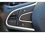 Renault Kadjar 1.2-130pk TCe Limited AUTOMAAT 1500kg Trekgewicht Gun u het plezier en comfort van een automaat ! Climate control Cruise control , Bluetooth , Trekhaak