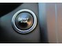 Renault Kadjar 1.2-130pk TCe Limited AUTOMAAT 1500kg Trekgewicht Gun u het plezier en comfort van een automaat ! Climate control Cruise control , Bluetooth , Trekhaak