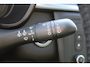 Renault Kadjar 1.2-130pk TCe Limited AUTOMAAT 1500kg Trekgewicht Gun u het plezier en comfort van een automaat ! Climate control Cruise control , Bluetooth , Trekhaak