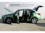 Ford Kuga 2.5-243pk PHEV ST-Line. Mrt. 2026, slechts 7.500km ! Fabr. garantie t/m 08-03-2030 ! Autm. airco dual, navigatie, cruise control, bluetooth telefoonvoorb., head-up display, stoel-, stuur- en voorraamverw., LED-Matrix verlicht., metallic lak etc.