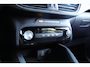 Ford Kuga 2.5-243pk PHEV ST-Line. Mrt. 2026, slechts 7.500km ! Fabr. garantie t/m 08-03-2030 ! Autm. airco dual, navigatie, cruise control, bluetooth telefoonvoorb., head-up display, stoel-, stuur- en voorraamverw., LED-Matrix verlicht., metallic lak etc.