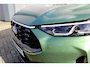 Ford Kuga 2.5-243pk PHEV ST-Line. Mrt. 2026, slechts 7.500km ! Fabr. garantie t/m 08-03-2030 ! Autm. airco dual, navigatie, cruise control, bluetooth telefoonvoorb., head-up display, stoel-, stuur- en voorraamverw., LED-Matrix verlicht., metallic lak etc.