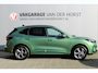 Ford Kuga 2.5-243pk PHEV ST-Line. Mrt. 2026, slechts 7.500km ! Fabr. garantie t/m 08-03-2030 ! Autm. airco dual, navigatie, cruise control, bluetooth telefoonvoorb., head-up display, stoel-, stuur- en voorraamverw., LED-Matrix verlicht., metallic lak etc.