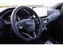 Ford Kuga 2.5-243pk PHEV ST-Line. Mrt. 2026, slechts 7.500km ! Fabr. garantie t/m 08-03-2030 ! Autm. airco dual, navigatie, cruise control, bluetooth telefoonvoorb., head-up display, stoel-, stuur- en voorraamverw., LED-Matrix verlicht., metallic lak etc.
