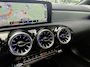 Mercedes-Benz A-klasse 250 e Business Solution AMG Limited | SOH 93,99% | Panoramadak | Sfeerverlichting | PDC + Camera | Climate control | Navigatie |