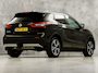 Nissan Qashqai 1.3 N-Connecta 159Pk Automaat (PANORAMADAK, APPLE CARPLAY, NAVIGATIE, STOELVERWARMING, 360 CAMERA, TREKHAAK, GETINT GLAS, KEYLESS, NIEUWE APK, NIEUWSTAAT)