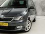Skoda Fabia Combi 1.2 TSI Sport (SCHERM, CLIMATE, BLUETOOTH, STOELVERWARMING, PARKEERSENSOREN, SPORTSTOELEN, GETINT GLAS, LM VELGEN, NIEUWSTAAT)