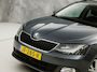 Skoda Fabia Combi 1.2 TSI Sport (SCHERM, CLIMATE, BLUETOOTH, STOELVERWARMING, PARKEERSENSOREN, SPORTSTOELEN, GETINT GLAS, LM VELGEN, NIEUWSTAAT)