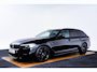 BMW 5-Serie Touring 530i xDrive High Executive M Sport - Trekhaak - Ambiance verlichting - Driving/Parking Assistant - Sportstoelen - Elektrisch verwarmde voorstoelen - Navigatiesysteem Professional - Harman kardon