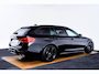 BMW 5-Serie Touring 530i xDrive High Executive M Sport - Trekhaak - Ambiance verlichting - Driving/Parking Assistant - Sportstoelen - Elektrisch verwarmde voorstoelen - Navigatiesysteem Professional - Harman kardon