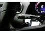 Mercedes-Benz GLB 180 Business Solution Automaat - Digitaal Cockpit, Camera, Half Leer, Stoelverw.