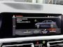 BMW 3-Serie 320i xDrive High Executive HEAD-UP | SFEER | HARMAN/KARDON | DODEHOEK DETECTIE | CAMERA | LEDER | STOEL KOELING | KEYLESS ENTRY/GO | NAVIGATIE | LASER KOPLAMPEN | STOEL/STUUR VERWARMING |