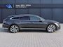 Volkswagen Arteon Shooting Brake 1.4 TSI eHybrid R-Line Business+ | Incl. 12 maanden garantie | 100% dealer onderhouden | SOH 98% | Trekhaak | Schuif/kantel dak | Stoel/stuurverwarming | Apple carplay/Android auto | 360° camera | Verwarmde achterbank |