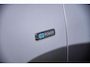 Mercedes-Benz GLC 300e 4MATIC Premium Plus Trekhaak - Panoramadak - Rijsassistentiepakket plus - Burmester - Nightpakket - AIR BALANCE-pakket - Treeplanken - Elektrisch verstelbare/verwarmde stoelen -