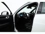 Volvo XC40 Single Motor Extended Range Plus 82 kWh | SOH 97% | Adapt. Cruise | Camera | Trekhaak | Keyless | Warmtepomp | Stoel- Stuurverw.