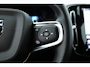 Volvo XC40 Single Motor Extended Range Plus 82 kWh | SOH 97% | Adapt. Cruise | Camera | Trekhaak | Keyless | Warmtepomp | Stoel- Stuurverw.