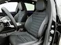 Mercedes-Benz C-klasse 400 4MATIC Launch Edition 94 kWh | Nightpakket | Rijassistentiepakket Plus | Sportstoelen pakket | Trekhaak | Panoramisch dak | 20" (10 dubbelspaaks) AMG velgen | Antidiefstalpakket URBAN GUARD |