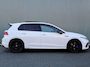 Volkswagen Golf BWJ 2021 2.0 TSI R PERFORMANCE 320 PK 4Motion AKRAPOVIC | PANO | STOELVERKOEL. | STOEL+STUUR VERW. | IQ LIGHT | KEYLESS | ACC | HUD | BLIS | ADAPTIEF ONDERSTEL | VOL LEDER | MEMORY | CARPLAY | H&K | SFEER |