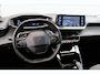 Peugeot 208 1.2 Allure Climate | Carplay | LED | 16" Lichtmetaal | Digitaal Dasbhoard | Parkeersensoren Achter | DAB | Achterbank in delen neerklapbaar | Airco (automatisch) | Alarm klasse 1(startblokkering)