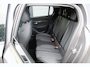 Peugeot 208 1.2 Allure Climate | Carplay | LED | 16" Lichtmetaal | Digitaal Dasbhoard | Parkeersensoren Achter | DAB | Achterbank in delen neerklapbaar | Airco (automatisch) | Alarm klasse 1(startblokkering)
