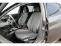 Peugeot 208 1.2 Allure Climate | Carplay | LED | 16" Lichtmetaal | Digitaal Dasbhoard | Parkeersensoren Achter | DAB | Achterbank in delen neerklapbaar | Airco (automatisch) | Alarm klasse 1(startblokkering)