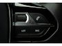 Peugeot 208 1.2 Allure Climate | Carplay | LED | 16" Lichtmetaal | Digitaal Dasbhoard | Parkeersensoren Achter | DAB | Achterbank in delen neerklapbaar | Airco (automatisch) | Alarm klasse 1(startblokkering)