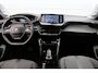 Peugeot 208 1.2 Allure Climate | Carplay | LED | 16" Lichtmetaal | Digitaal Dasbhoard | Parkeersensoren Achter | DAB | Achterbank in delen neerklapbaar | Airco (automatisch) | Alarm klasse 1(startblokkering)