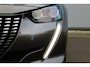 Peugeot 208 1.2 Allure Climate | Carplay | LED | 16" Lichtmetaal | Digitaal Dasbhoard | Parkeersensoren Achter | DAB | Achterbank in delen neerklapbaar | Airco (automatisch) | Alarm klasse 1(startblokkering)
