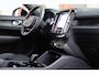 Volvo XC40 T4 Recharge Ultimate Dark | Stoelverwarming | Trekhaak | Parkeercamera | Panoramadak | H/K | BLIS | Pilot Assist | Glossy Black