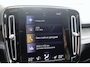 Volvo XC40 T4 Recharge Ultimate Dark | Stoelverwarming | Trekhaak | Parkeercamera | Panoramadak | H/K | BLIS | Pilot Assist | Glossy Black