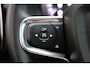 Volvo XC40 T4 Recharge Ultimate Dark | Stoelverwarming | Trekhaak | Parkeercamera | Panoramadak | H/K | BLIS | Pilot Assist | Glossy Black