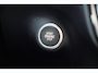 Volvo XC40 T4 Recharge Ultimate Dark | Stoelverwarming | Trekhaak | Parkeercamera | Panoramadak | H/K | BLIS | Pilot Assist | Glossy Black