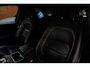 Jaguar E-Pace 1.5 P160 R-Dynamic SE Leer ACC 360° Meridian Navi Keyless Entry & Go Elektr. bedienbare achterklep Memory seats Climate PDC Zwarte alcantara hemelbekleding LM velgen BTW auto