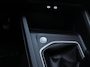 Volkswagen Golf 1.0 TSI 110pk Life Camera App-Connect DAB+ Sfeerverlichting