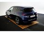 BMW iX xDrive40 Excellence 77 kWh Trekhaak - Panoramadak - Driving Assistant Professional - Harman Kardon - Getinte Ruiten - Clear&Bold' kristalelementen - Warmte Comfortpakket voor en achter -