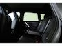 BMW iX xDrive40 Excellence 77 kWh Trekhaak - Panoramadak - Driving Assistant Professional - Harman Kardon - Getinte Ruiten - Clear&Bold' kristalelementen - Warmte Comfortpakket voor en achter -