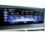 BMW iX xDrive40 Excellence 77 kWh Trekhaak - Panoramadak - Driving Assistant Professional - Harman Kardon - Getinte Ruiten - Clear&Bold' kristalelementen - Warmte Comfortpakket voor en achter -