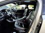Volvo V40 Cross Country 1.5 T3 Nordic+ Luxury Panoramadak, 18''Lmv, Trekhaak