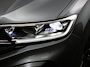 Volkswagen T-Roc 1.5 TSI DSG R-Line + Design pakket Black Automaat Climate control Stoelverwarming Stuurverwarming Parkeersensoren LED Adaptieve cruise control Camera Panorama dak Navigatie Apple Carplay/Android Auto Climate control
