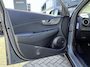 Hyundai Kona Electric EV Premium 64 kWh | SOH 90,9% | Stoelverwarming & ventilatie | Adaptive CC | Rijklaarprijs! |