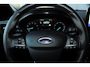 Ford Focus Wagon 1.0-125pk EcoBoost ST-Line AUTOMAAT ! Fijne, ruime en erg goed onderhouden wagen ! Autm. airco dual, cruise cntrl, pdc v+a, metallic lak, navigatie, camera, bluetooth tel. voorb., LM wielen, keyless, stoel-, stuur- en voorraamverw., etc.