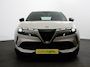 Alfa Romeo Junior Elettrica Automaat 156PK Adaptieve Cruise Control LMV 18 inch Full Led Matrix Parkeer sensoren Navigatie Apple Carplay / Android auto  Climate Control