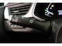 Renault Captur 1.3 TCe 140 Intens | BOSE | 360° Camera | Trekhaak | Stoelverwarming | 18"lichtmetaal | Navigatie |
